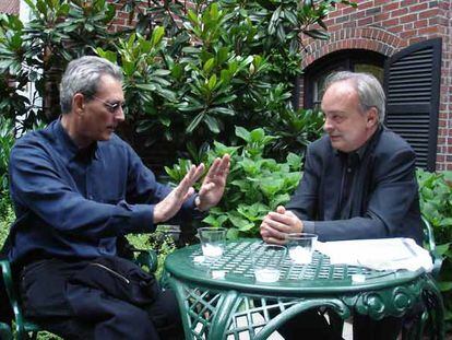 Paul Auster (a la izquierda) y Enrique Vila-Matas, el pasado jueves en Nueva York.