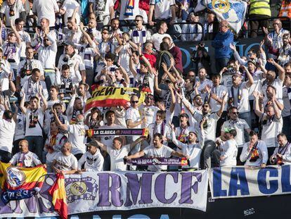 VIGO, SPAIN - MAY 17: Fans of Real Madrid during the La Liga match, between Celta Vigo and Real Madrid at Estadio Balaidos on May 17, 2017 in Vigo, Spain. (Photo by Octavio Passos/Getty Images)
