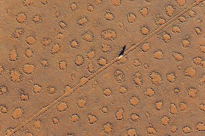 Círculos de hadas fotografiados en Namibia.