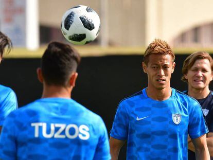 El atacante de Pachuca, Keisuke Honda.