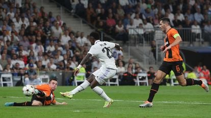 Vinicius marca el segundo gol del Real Madrid ante el Shakhtar.