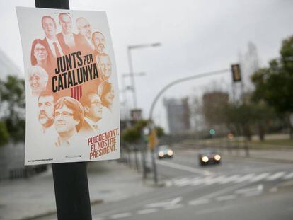 Carteles electorales de Carles Puigdemont en la zona de Bellvitge, Barcelona. 