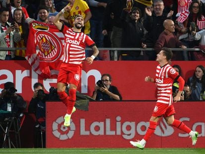 Taty Castellanos celebra el tercer gol del partido de Liga entre el Girona y el Real Madrid, en Montilivi este martes.