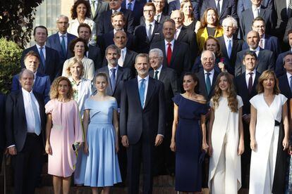 La princesa Leonor entregó este lunes los premios de la Fundación Princesa de Girona. El acto, en el que estuvo acompañada por  los Reyes y la infanta Sofía, tuvo lugar en El Museu de les Aigües en  Cornellà de Llobregat.