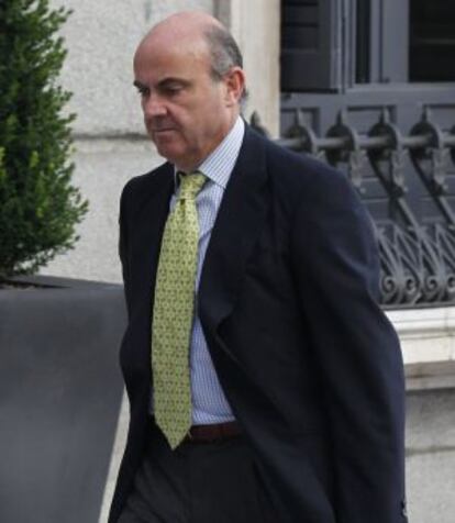 El ministro español de Economía, Luis de Guindos
