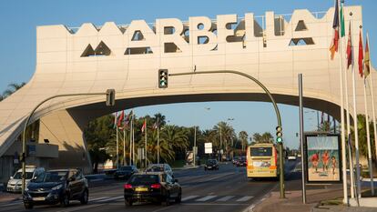 Una de las entradas de la ciudad de Marbella. / GARCÍA-SANTOS
