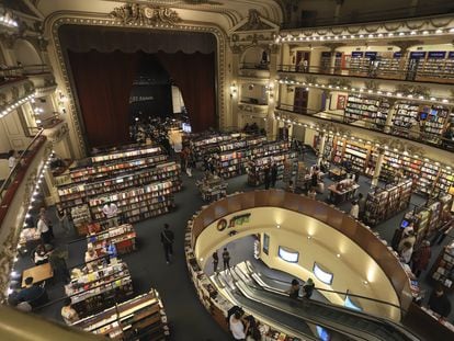 Interior de la librería El Ateneo Grand Splendid, en Buenos Aires.
