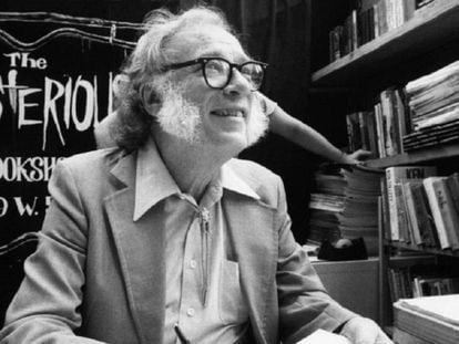 Isaac Asimov, en la librería Mysterious Book Store de Nueva York en 1984.