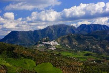 El pueblo de Zahara de la Sierra, en la sierra de Grazalema.