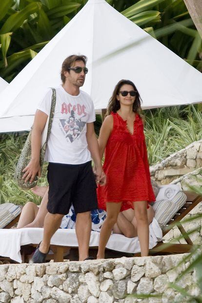 Penélope Cruz y Javier Bardem en una de las vacaciones que pasaron juntos en el 2009, en Bali