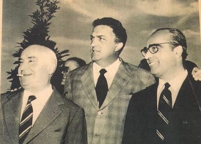 Desde la izquierda, Angelo Rizzoli, Federico Fellini y Giuseppe Amato.