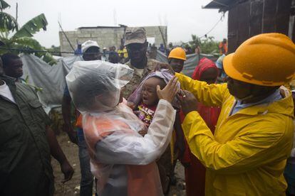 Diversos poblats d'Haití van haver de ser evacuats per complet per disminuir els riscos.