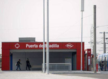 Puerta de Boadilla, parada del metro ligero que sale de Colonia Jardín.