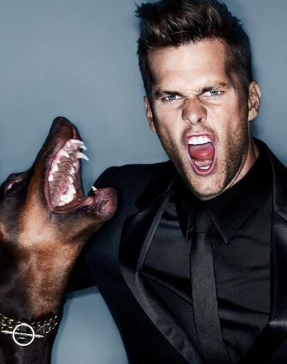 TOM BRADY, NEW YORK, 2012, V MAN