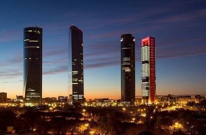 Torres del distrito financiero de Madrid, sede de algunas de las mayores constructoras.