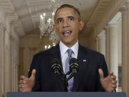 El presidente estadounidense Barack Obama se dirige a la naci&oacute;n en un discurso televisado en vivo desde la Casa Blanca en Washington (EE.UU.)