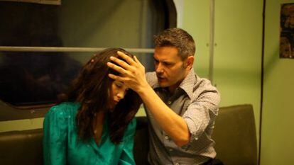 Un momento de ''Metro 13', obra de microteatro de Kike Maíllo.