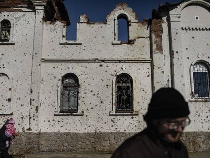 Marcas de metralla en el monasterio de Novoihnativske (Donetsk. Octubre, 2018).