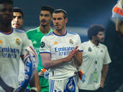 Gareth Bale (centro) aplaude el pasado domingo en el Bernabéu durante la celebración de la 14ª Champions del Real Madrid.