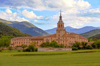 El monasterio de Yuso, en San Millan de la Cogolla, cuna del español y Patrimonio de la Humanidad de la Unesco. Fue levantado en el siglo XI.