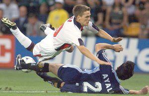 Owen y Ayala, durante el Mundial de 1998.