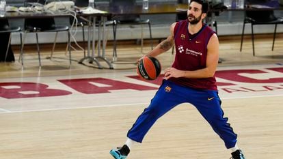 El base Ricky Rubio en su primer entrenamiento con el FC Barcelona.