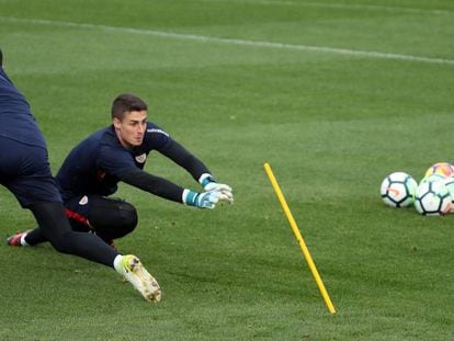 Kepa, durante un entrenamiento con el Athletic.