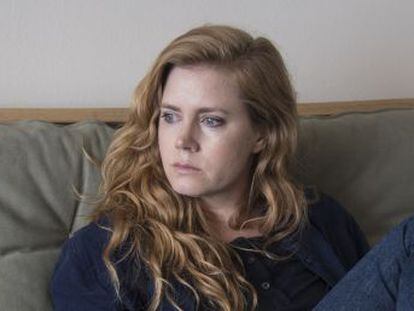 La actriz protagoniza la serie de HBO  Heridas abiertas , basada en la novela homónima de Gillian Flynn
