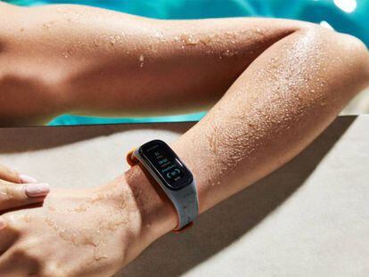 OnePlus Band: el primer wearable de la marca es una pulsera de actividad