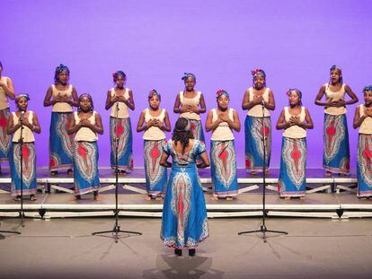 La Malagasy Gospel en Torrelodones el pasado 4 de octubre. En vídeo, reportaje sobre la coral infantil y juvenil durante su gira por España y Andorra.