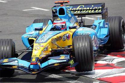 Fernando Alonso, de la escudería Renault, durante la sesión clasificatoria en el circuito de Mónaco.