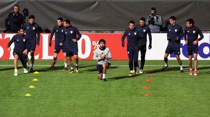 Los jugadores del Athletic de Bilbao en la sesión de entrenamiento