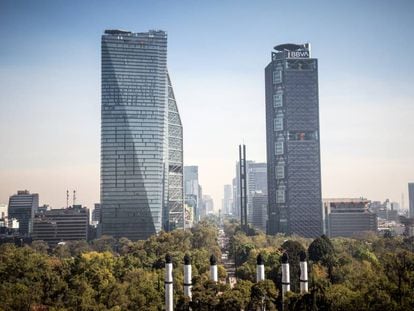 Vista general de la avenida Paseo de la Reforma en la Ciudad de México. 