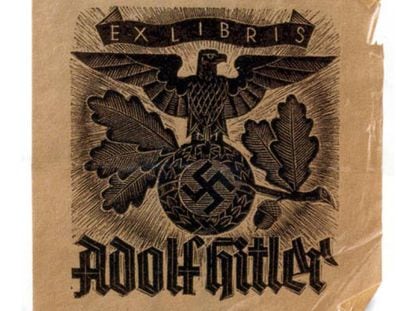 El <i>ex libris</i> con el que Hitler marcaba sus libros.