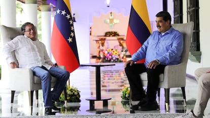 El presidente de Colombia, Gustavo Petro, y el presidente de Venezuela, Nicolás Maduro, en un encuentro en Caracas, el 23 de marzo.