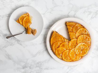 Tarta invertida con naranjas