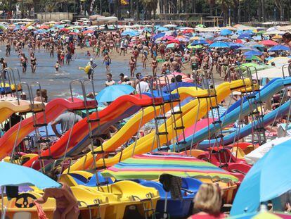 Playa de Levante en Salou, este sábado.