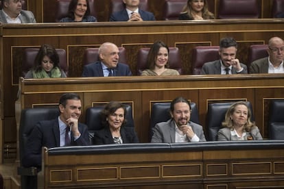 Pedro Sánchez, Carmen Calvo, Pablo Iglesias y Nadia Calviño, el pasado miércoles en el Congreso.