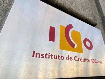 Fachada con el logotipo del Instituto de Crédito Oficial (ICO)
