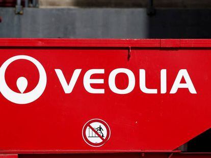 Compactador de residuos de Veolia, en Velizy-Villacoublay, cerca de París.