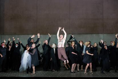"Todo en el mundo es una burla": El salto de Falstaff al final de la fuga que cierra la ópera.