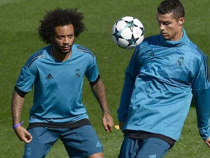 Cristiano Ronaldo y Marcelo durante un entrenamiento.