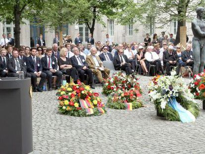 El presidente alem&aacute;n, Joachim Gauck, durante el homenaje a los h&eacute;roes de la Operaci&oacute;n Walkiria en su 70 aniversario.