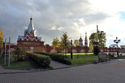 Vista de la catedral de San Miguel, en la ciudad de Izhevsk.