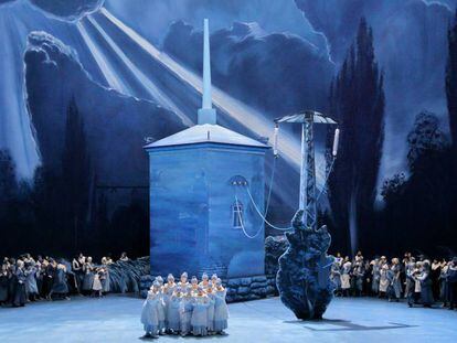 Escena de la ópera 'Lohengrin', en el festival de Bayreuth de 2018.