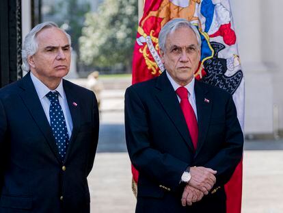 El exministro de Interior Andrés Chadwick y el expresidente Sebastián Piñera, en Santiago (Chile), el 20 de octubre de 2019.