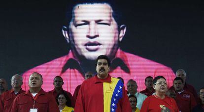 Nicolás Maduro, en el centro, el jueves.