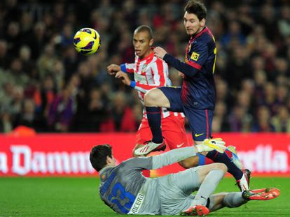Messi marca el cuarto gol, su 90&ordm; tanto del a&ntilde;o.