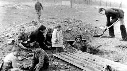Una de las imágenes de la exposición La Barbarie cayó del suelo.