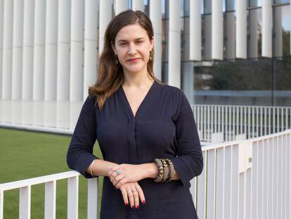 Rachel Lowe, líder del equipo de resiliencia en salud global del Centro Nacional de Supercomputación de Barcelona (BSC-CNS).